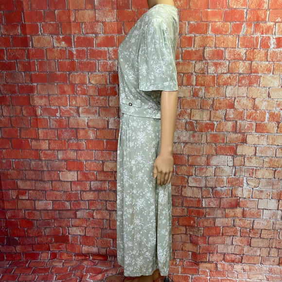 Periwinkle‎ Vintage Plus Size Crinkle Floral Popover Midi Dress - Picture 5 of 10